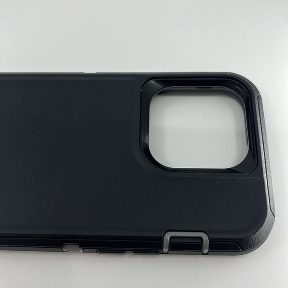 iPhone 14 Pro Case: Military Grade Drop Protection & Full-Body Shockproof (Black - Picture 7 of 8